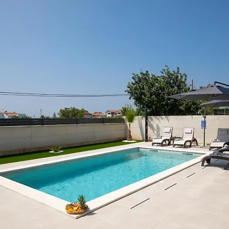 Lovely In